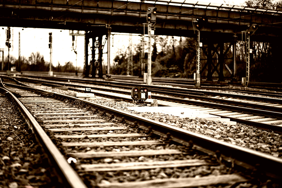 Rail to nowhere